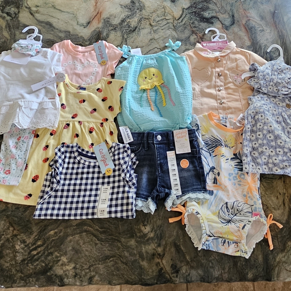 Lot of baby girl clothes 12-18 months